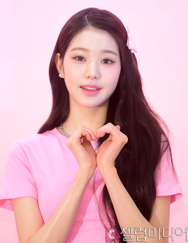 “Thánh body” Jang Won Young được tung hô là phiên bản đời thực của búp bê Barbie tại sự kiện mới nhưng bất ngờ bị chê ở điểm này - Ảnh 5.