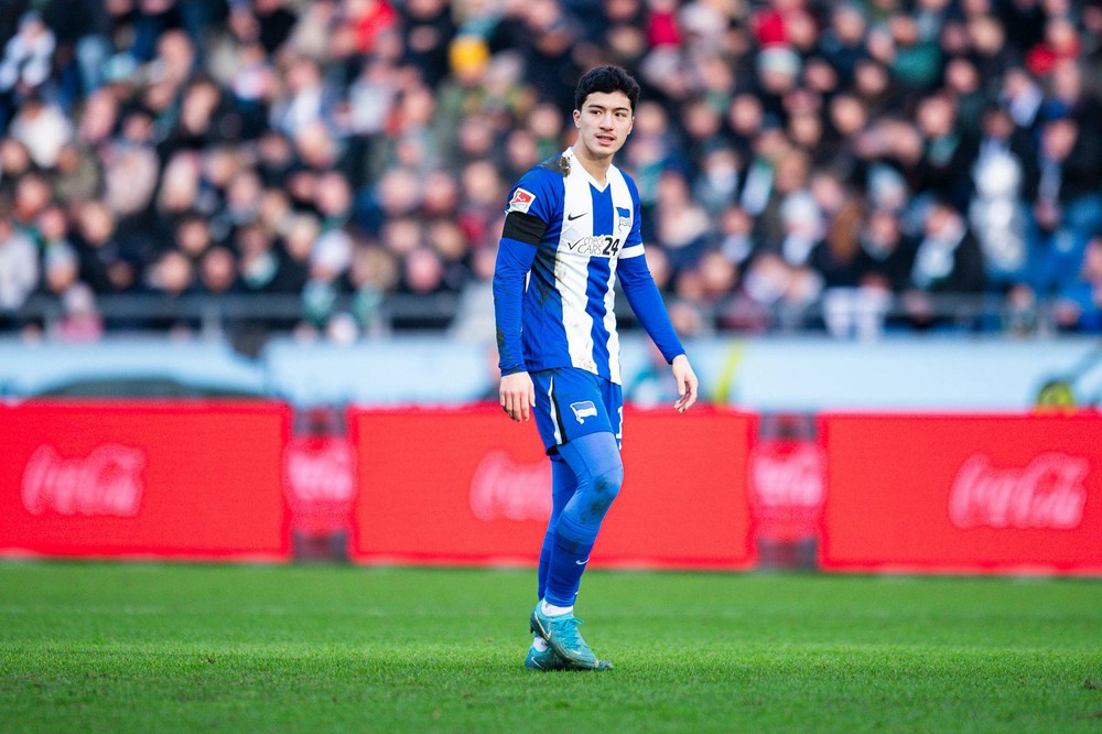 Sao trẻ Việt kiều giá 300 tỷ lên tiếng khi được nhà vô địch Premier League quan tâm - Ảnh 1. Sao trẻ Việt kiều giá 300 tỷ lên tiếng khi được nhà vô địch Premier League quan tâm - Ảnh 1.