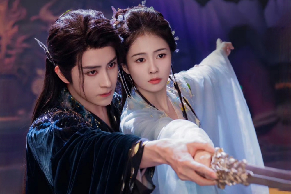 Bạch Lộc và Ngao Thụy Bằng gây sốt đầu năm 2025 với phim mới - Ảnh 4. Bạch Lộc và Ngao Thụy Bằng gây sốt đầu năm 2025 với phim mới - Ảnh 4.