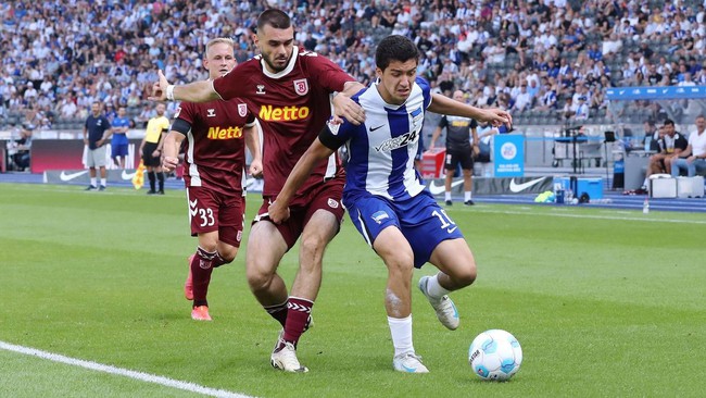 Sao trẻ Việt kiều giá 137 tỷ cùng đội nhà thắng kịch tính sau khi chính thức chốt tương lai ở châu Âu - Ảnh 1. Sao trẻ Việt kiều giá 137 tỷ cùng đội nhà thắng kịch tính sau khi chính thức chốt tương lai ở châu Âu - Ảnh 1.