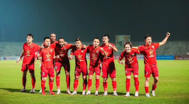 Nhận định bóng đá V-League hôm nay 20/11: Bình Dương vs Nam Định, Thanh Hoá vs Đà Nẵng - Ảnh 1. Nhận định bóng đá V-League hôm nay 20/11: Bình Dương vs Nam Định, Thanh Hoá vs Đà Nẵng - Ảnh 1.
