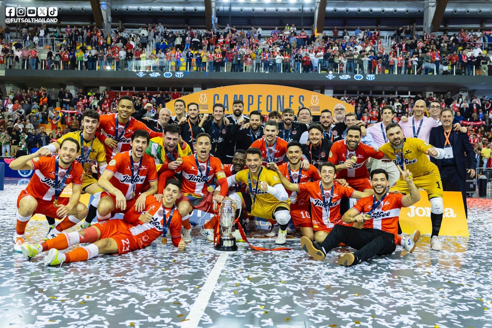 Cầu thủ Đông Nam Á làm lên lịch sử khi vô địch ở Tây Ban Nha, ghi bàn vào lưới Barcelona ở bán kết đúng sinh nhật - Ảnh 2. Cầu thủ Đông Nam Á làm lên lịch sử khi vô địch ở Tây Ban Nha, ghi bàn vào lưới Barcelona ở bán kết đúng sinh nhật - Ảnh 2.