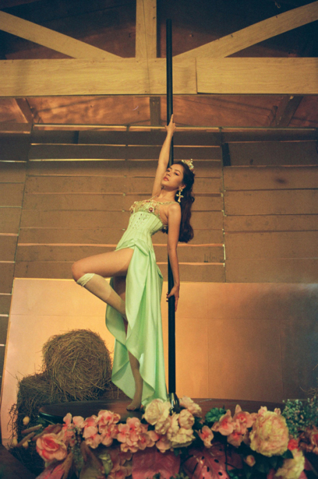 Rộ tin Chi Pu thắng với màn múa cột cực 'cháy' tại công 5 của Đạp gió 2023 - Ảnh 4.