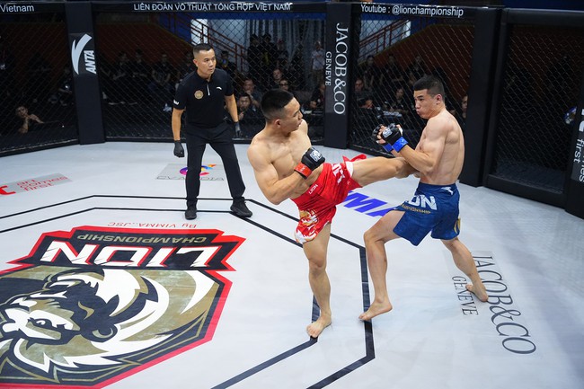 MMA Lion Championship 18: Võ sĩ HCĐ ASIAD 18 giành chiến thắng knock out đối thủ - Ảnh 1. MMA Lion Championship 18: Võ sĩ HCĐ ASIAD 18 giành chiến thắng knock out đối thủ - Ảnh 1.