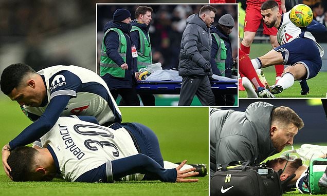 Sao Tottenham bất tỉnh ở trận thắng Liverpool, phải cấp cứu gần 10 phút ngay trên sân - Ảnh 1. Sao Tottenham bất tỉnh ở trận thắng Liverpool, phải cấp cứu gần 10 phút ngay trên sân - Ảnh 1.