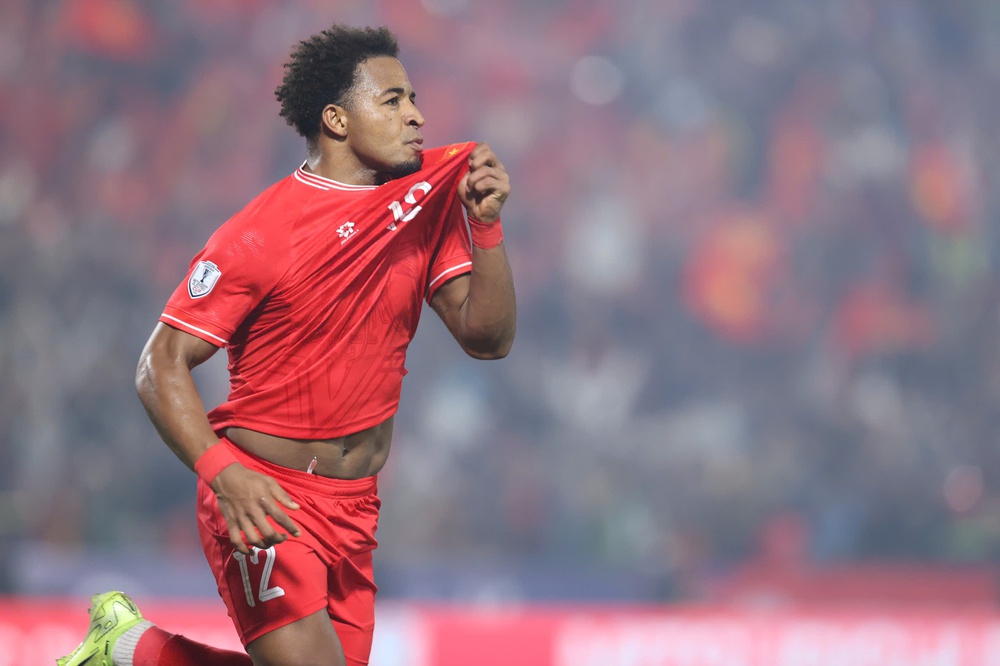 Nguyễn Xuân Son và chuyện cầu thủ nhập tịch: Đường mới đã mở (baos teet) - Ảnh 1. Nguyễn Xuân Son và chuyện cầu thủ nhập tịch: Đường mới đã mở (baos teet) - Ảnh 1.