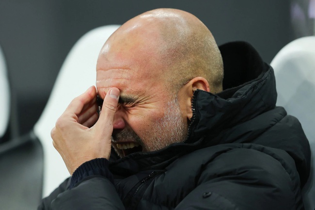 Manchester City: Pep Guardiola cần dũng cảm từ chức - Ảnh 1. Manchester City: Pep Guardiola cần dũng cảm từ chức - Ảnh 1.