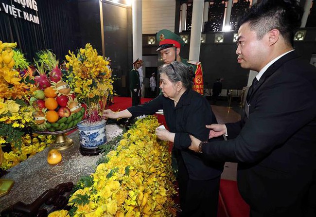 Xúc động những dòng ghi sổ tang của cô giáo Tổng Bí thư Nguyễn Phú Trọng - Ảnh 3. Xúc động những dòng ghi sổ tang của cô giáo Tổng Bí thư Nguyễn Phú Trọng - Ảnh 3.