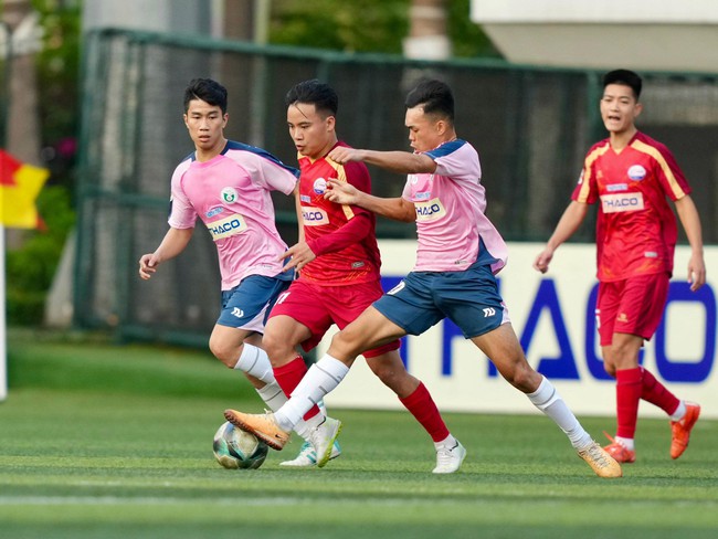 Văn Lâm và sắc màu tươi trẻ ở giải bóng đá Thanh Niên Sinh Viên Việt Nam 2024 - Ảnh 4.