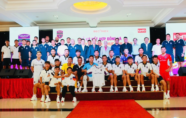 B.Bình Dương muốn đua vô địch với CAHN, Nam Định - Ảnh 1. B.Bình Dương muốn đua vô địch với CAHN, Nam Định - Ảnh 1.