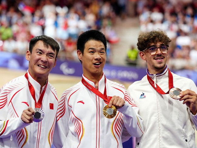 Bảng xếp hạng huy chương Paralympic 2024 hôm nay (5/9) - Ảnh 3. Bảng xếp hạng huy chương Paralympic 2024 hôm nay (5/9) - Ảnh 3.