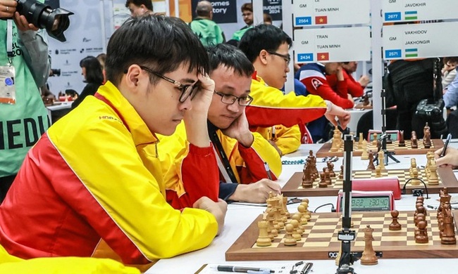 Nguyễn Ngọc Trường Sơn tỏa sáng, cờ vua Việt Nam đánh bại nhà vô địch Olympiad, toàn thắng cả 4 trận - Ảnh 1. Nguyễn Ngọc Trường Sơn tỏa sáng, cờ vua Việt Nam đánh bại nhà vô địch Olympiad, toàn thắng cả 4 trận - Ảnh 1.