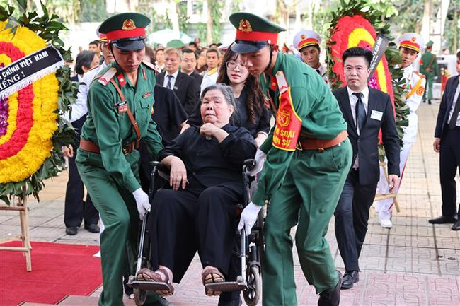 Xúc động những dòng ghi sổ tang của cô giáo Tổng Bí thư Nguyễn Phú Trọng - Ảnh 1. Xúc động những dòng ghi sổ tang của cô giáo Tổng Bí thư Nguyễn Phú Trọng - Ảnh 1.