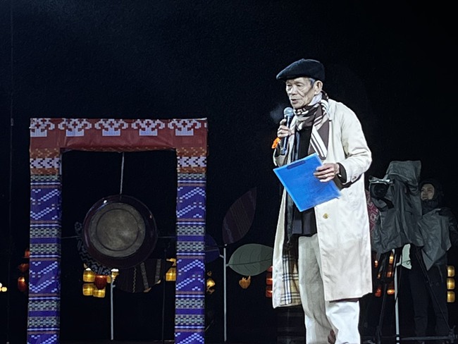 Cùng thơ cất lên bản hòa âm đất nước - Ảnh 2. Cùng thơ cất lên bản hòa âm đất nước - Ảnh 2.