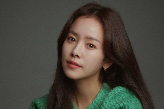 Quá khứ gây xôn xao của gia đình bạn trai Han Ji Min bị đào lại - Ảnh 4.