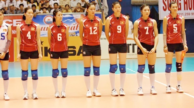 Diêu Châu (số 12) là một trong những ngôi sao thuộc thế hệ "vàng" của bóng chuyền nữ Việt Nam Diêu Châu (số 12) là một trong những ngôi sao thuộc thế hệ "vàng" của bóng chuyền nữ Việt Nam