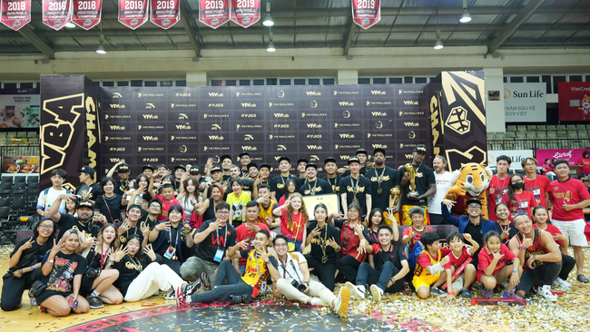 Saigon Heat vô địch, Nha Trang Dolphins rơi nước mắt ngày hạ màn VBA 2023 - Ảnh 5. Saigon Heat vô địch, Nha Trang Dolphins rơi nước mắt ngày hạ màn VBA 2023 - Ảnh 5.