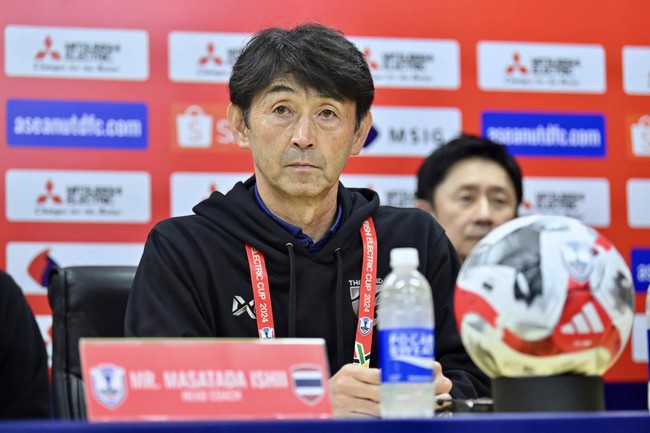 HLV Thái Lan khẳng định quyết bảo vệ ngôi vô địch, Việt Nam và Indonesia là đối thủ cạnh tranh - Ảnh 1. HLV Thái Lan khẳng định quyết bảo vệ ngôi vô địch, Việt Nam và Indonesia là đối thủ cạnh tranh - Ảnh 1.