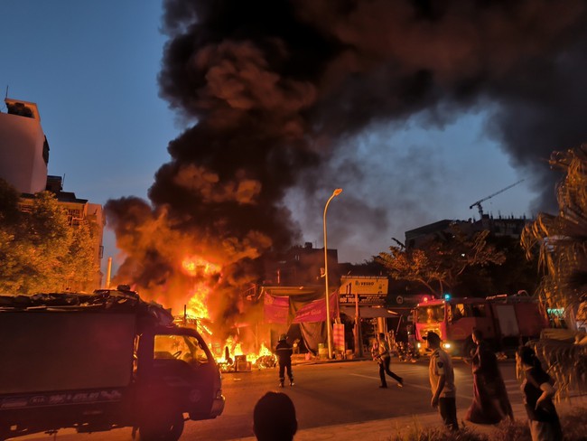 Thủ tướng Phạm Minh Chính: Khẩn trương khắc phục hậu quả vụ cháy tại huyện Thanh Trì, Hà Nội - Ảnh 1. Thủ tướng Phạm Minh Chính: Khẩn trương khắc phục hậu quả vụ cháy tại huyện Thanh Trì, Hà Nội - Ảnh 1.