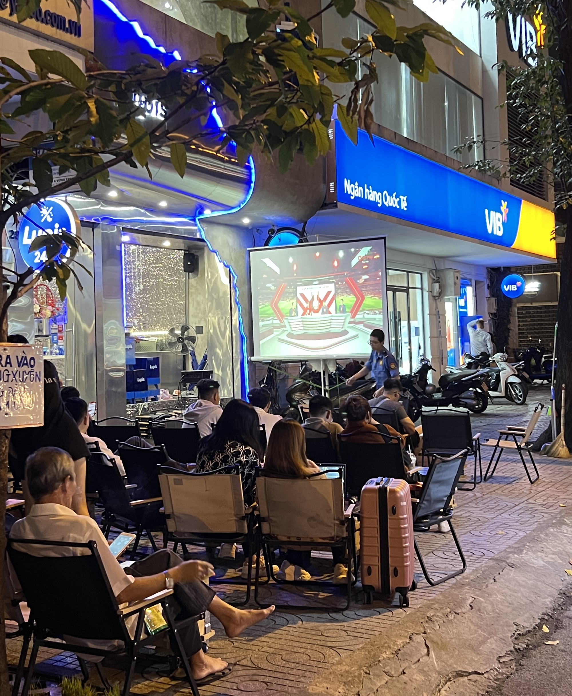 img0445-16738747080281647438710