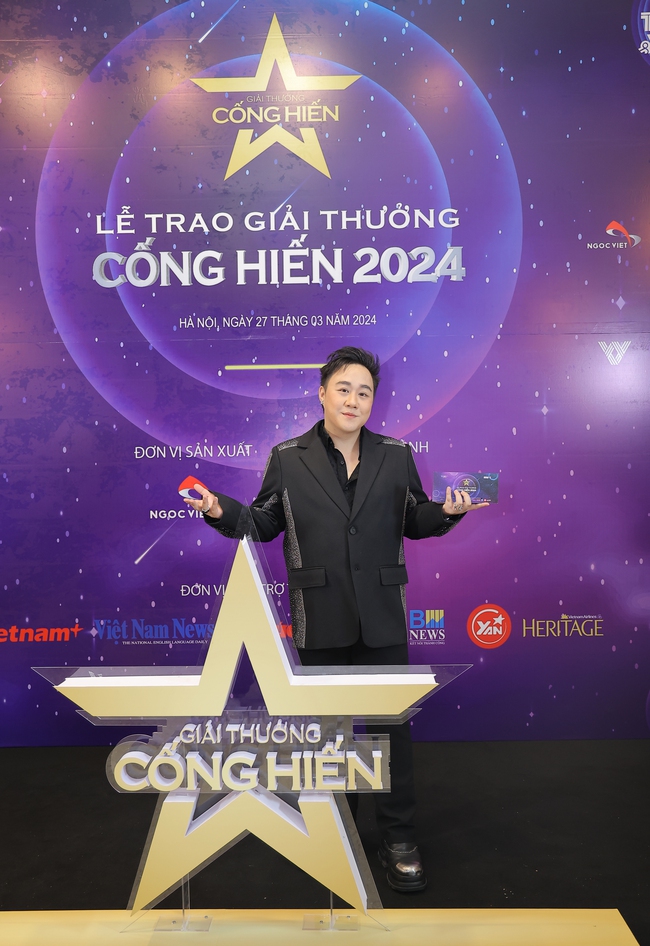 TRỰC TIẾP Lễ trao Giải Cống hiến lần 18 năm 2024 tại Nhà hát Lớn Hà Nội - Ảnh 3. TRỰC TIẾP Lễ trao Giải Cống hiến lần 18 năm 2024 tại Nhà hát Lớn Hà Nội - Ảnh 3.