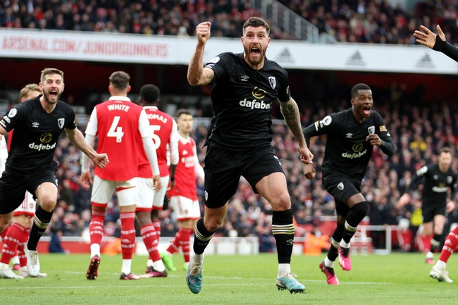 Ngược dòng cảm xúc trước Bournemouth, Arsenal duy trì khoảng cách an toàn với Man City trên BXH - Ảnh 2. Ngược dòng cảm xúc trước Bournemouth, Arsenal duy trì khoảng cách an toàn với Man City trên BXH - Ảnh 2.