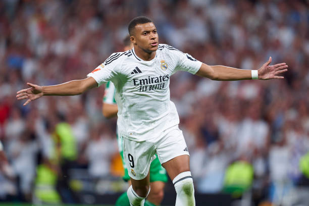Mbappe lập cú đúp, Real Madrid xếp nhì bảng La Liga Mbappe lập cú đúp, Real Madrid xếp nhì bảng La Liga