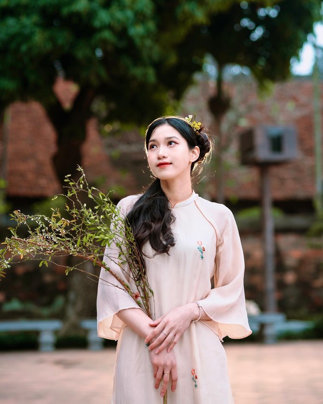 Hot girl bóng chuyền 9X vinh dự được kết nạp đảng, ‘hóa’ thiếu nữ Hà Thành xưa, đón tết Giáp Thìn - Ảnh 7.