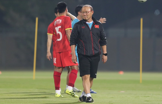 Tin nóng bóng đá Việt 20/10: Công Phượng ghi điểm với HLV Kim Sang Sik, CLB CAHN bức xúc vì trọng tài - Ảnh 3. Tin nóng bóng đá Việt 20/10: Công Phượng ghi điểm với HLV Kim Sang Sik, CLB CAHN bức xúc vì trọng tài - Ảnh 3.