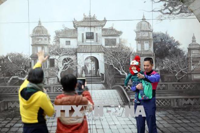 phunghung1 Chú thích ảnh