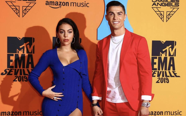 Quý tử nhà Ronaldo bị ngôi trường Bồ Đào Nha từ chối cho nhập học, lý do khiến tất cả ngỡ ngàng - Ảnh 2. Quý tử nhà Ronaldo bị ngôi trường Bồ Đào Nha từ chối cho nhập học, lý do khiến tất cả ngỡ ngàng - Ảnh 2.