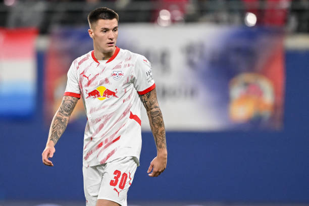 MU theo đuổi tiền đạo của RB Leipzig Benjamin Sesko MU theo đuổi tiền đạo của RB Leipzig Benjamin Sesko
