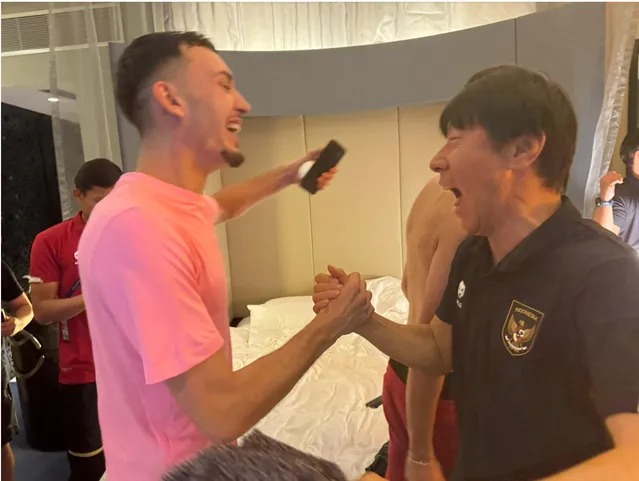 HLV Shin Tae Yong đi vào lịch sử, đưa bóng đá Indonesia vươn tầm châu Á - Ảnh 3. HLV Shin Tae Yong đi vào lịch sử, đưa bóng đá Indonesia vươn tầm châu Á - Ảnh 3.