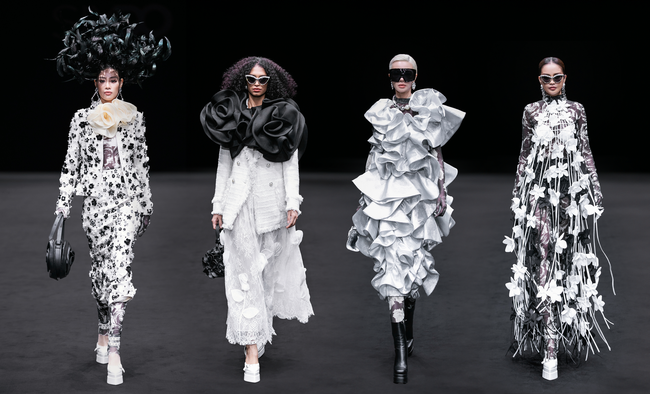 Bộ sưu tập mới của Đỗ Mạnh Cường lên tạp chí Vogue - Ảnh 4. Bộ sưu tập mới của Đỗ Mạnh Cường lên tạp chí Vogue - Ảnh 4.