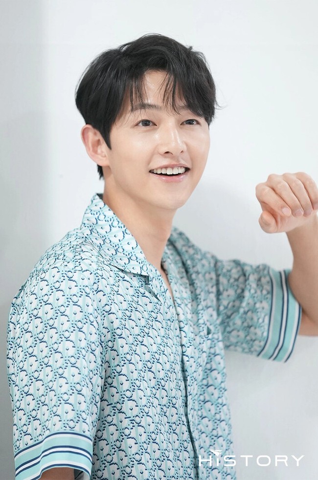 Giải trí 24h: Song Joong Ki sắp tái hôn, fan 'lo lắng' cho Phương Mỹ Chi - Ảnh 3. Giải trí 24h: Song Joong Ki sắp tái hôn, fan 'lo lắng' cho Phương Mỹ Chi - Ảnh 3.