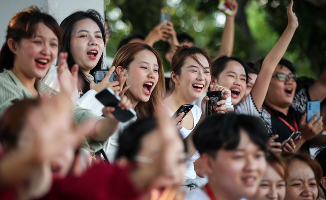 Văn Lâm và sắc màu tươi trẻ ở giải bóng đá Thanh Niên Sinh Viên Việt Nam 2024 - Ảnh 2.