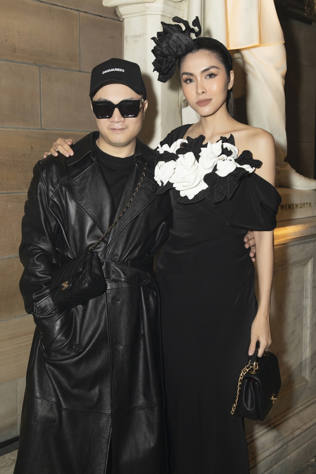 Catwalk cùng H'Hen Niê, Minh Tú... trong show ở nước ngoài, Ngọc Châu gây tranh cãi khi cười quá tươi - Ảnh 2.