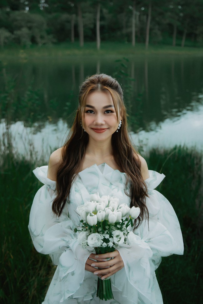 Sơn Tùng M-TP hội ngộ cùng dàn sao 'Chàng trai năm ấy', Hoàng Anh Vũ lần đầu rơi lệ trên màn ảnh - Ảnh 4. Sơn Tùng M-TP hội ngộ cùng dàn sao 'Chàng trai năm ấy', Hoàng Anh Vũ lần đầu rơi lệ trên màn ảnh - Ảnh 4.