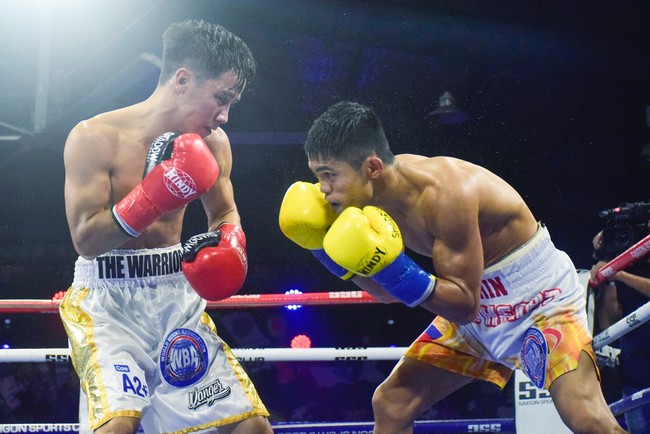 ‘Nam vương’ boxing Trương Đình Hoàng đả bại võ sĩ số 1 Hàn Quốc, bảo vệ chiếc đai vô địch châu Á lịch sử - Ảnh 5. ‘Nam vương’ boxing Trương Đình Hoàng đả bại võ sĩ số 1 Hàn Quốc, bảo vệ chiếc đai vô địch châu Á lịch sử - Ảnh 5.