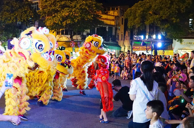 Diễn đàn văn hóa: Giữ gì cho Tết Trung thu? - Ảnh 2.