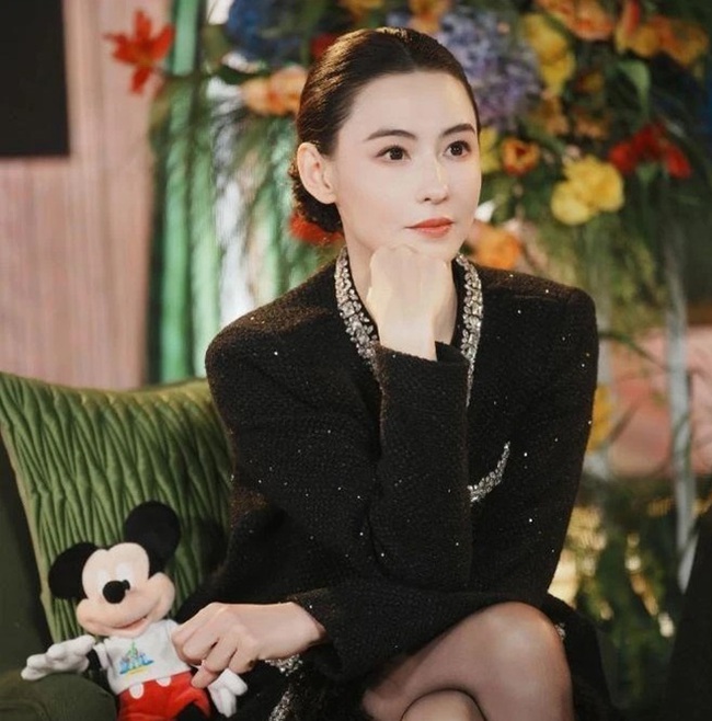 Trương Bá Chi tỏa sáng trở lại với doanh thu kỷ lục hơn 300 triệu đồng trong 2 giờ - Ảnh 3. Trương Bá Chi tỏa sáng trở lại với doanh thu kỷ lục hơn 300 triệu đồng trong 2 giờ - Ảnh 3.