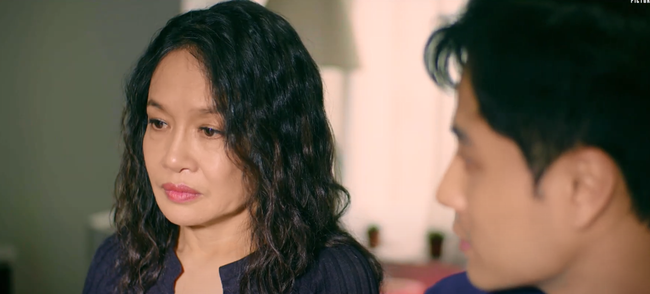 NSƯT Tú Oanh: Bà mẹ chồng tai quái nhất màn ảnh Việt hiện nay - Ảnh 5. NSƯT Tú Oanh: Bà mẹ chồng tai quái nhất màn ảnh Việt hiện nay - Ảnh 5.