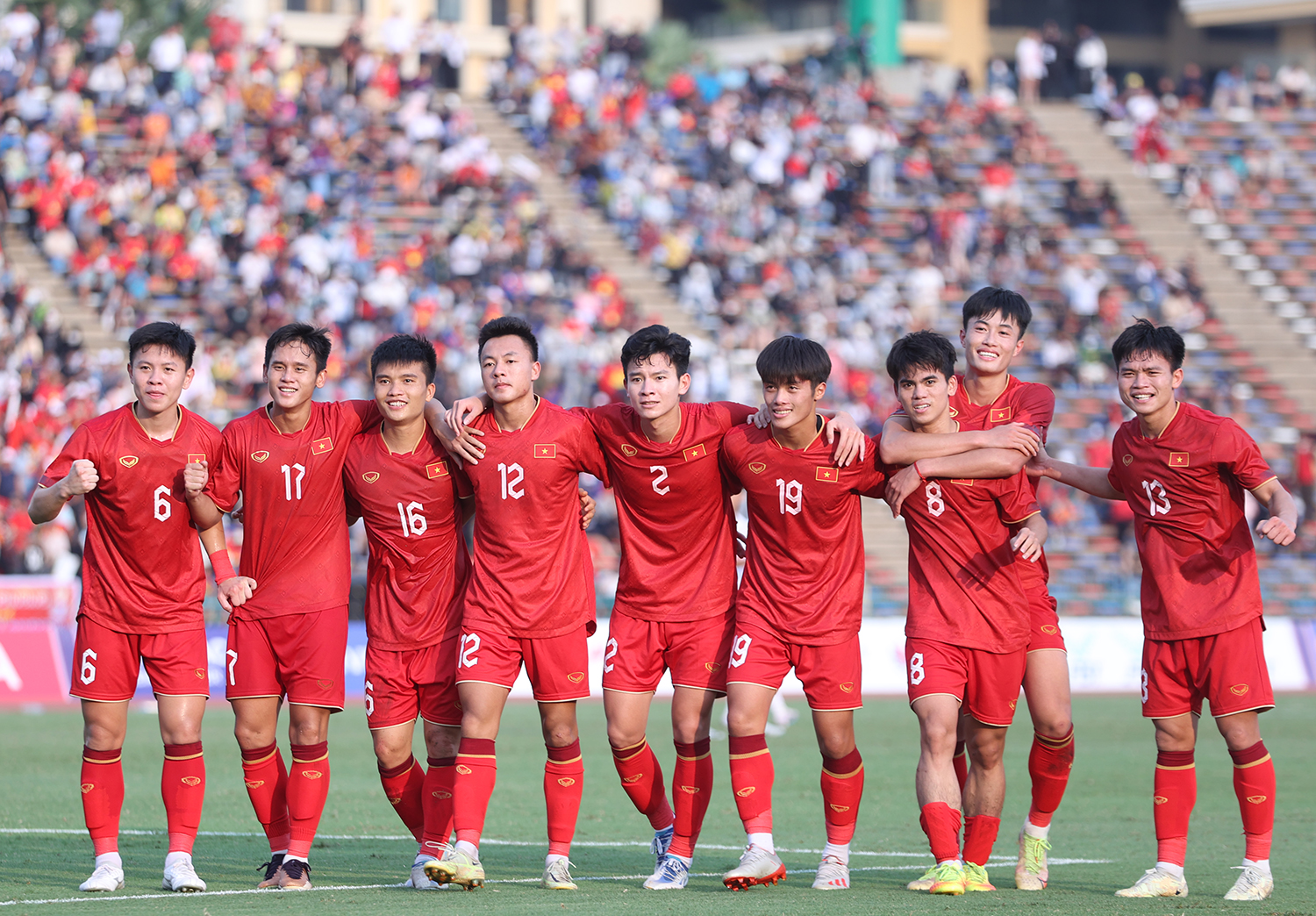 HLV Hoàng Văn Phúc: 'Bóng đá Việt Nam phải tạo ra xung lực mới để phát triển' - Ảnh 2. HLV Hoàng Văn Phúc: 'Bóng đá Việt Nam phải tạo ra xung lực mới để phát triển' - Ảnh 2.