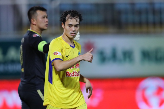 HAGL chọn đội hình xuất sắc mọi thời đại, Công Phượng và Lee Nguyễn cùng được nhắc tên - Ảnh 3.