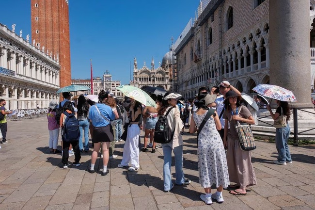 UNESCO khuyến nghị đưa Venice vào danh sách di sản đang gặp nguy hiểm - Ảnh 3. UNESCO khuyến nghị đưa Venice vào danh sách di sản đang gặp nguy hiểm - Ảnh 3.
