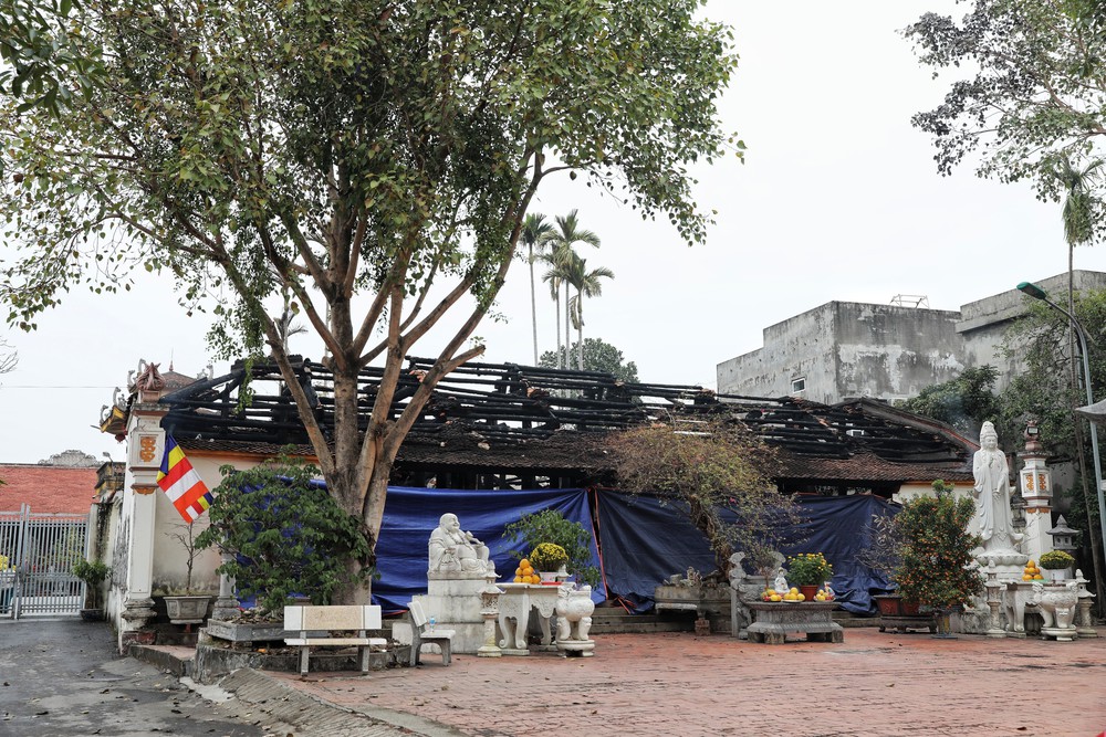 Hỏa hoạn tại chùa cổ 300 năm tuổi ở Bắc Giang - Ảnh 2. Hỏa hoạn tại chùa cổ 300 năm tuổi ở Bắc Giang - Ảnh 2.