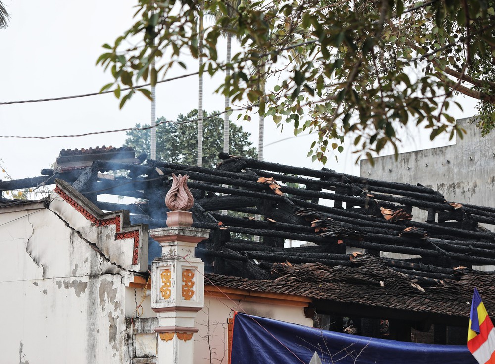 Hỏa hoạn tại chùa cổ 300 năm tuổi ở Bắc Giang - Ảnh 1. Hỏa hoạn tại chùa cổ 300 năm tuổi ở Bắc Giang - Ảnh 1.