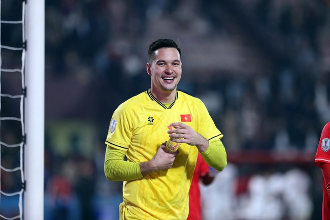 Thủ môn Filip Nguyễn thổ lộ tham vọng và kế hoạch tương lai với báo chí châu Âu - Ảnh 1. Thủ môn Filip Nguyễn thổ lộ tham vọng và kế hoạch tương lai với báo chí châu Âu - Ảnh 1.